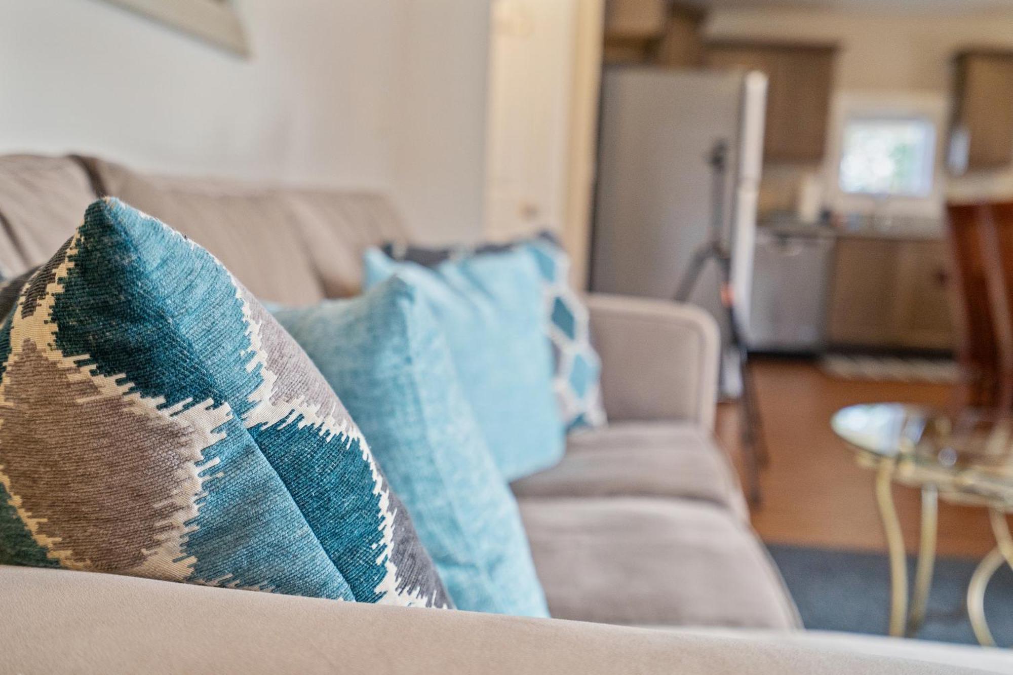 Pioneer Vacation Rentals - Pioneer North Suite Downtown Ешленд Екстер'єр фото